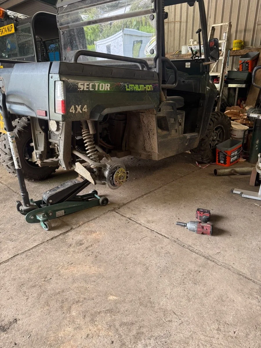 Tyre damage being assessed at the roadside