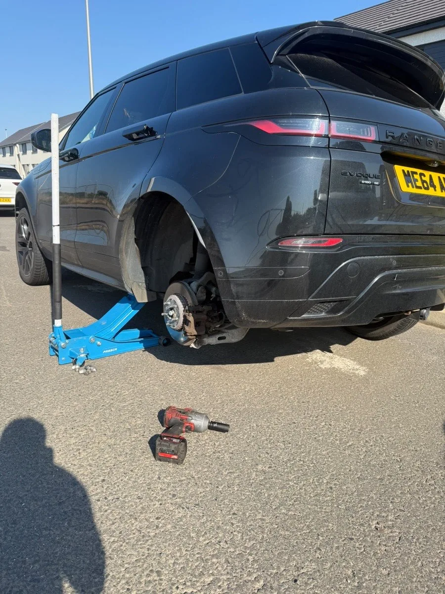 SGR Tyres mobile tyre fitting vehicle